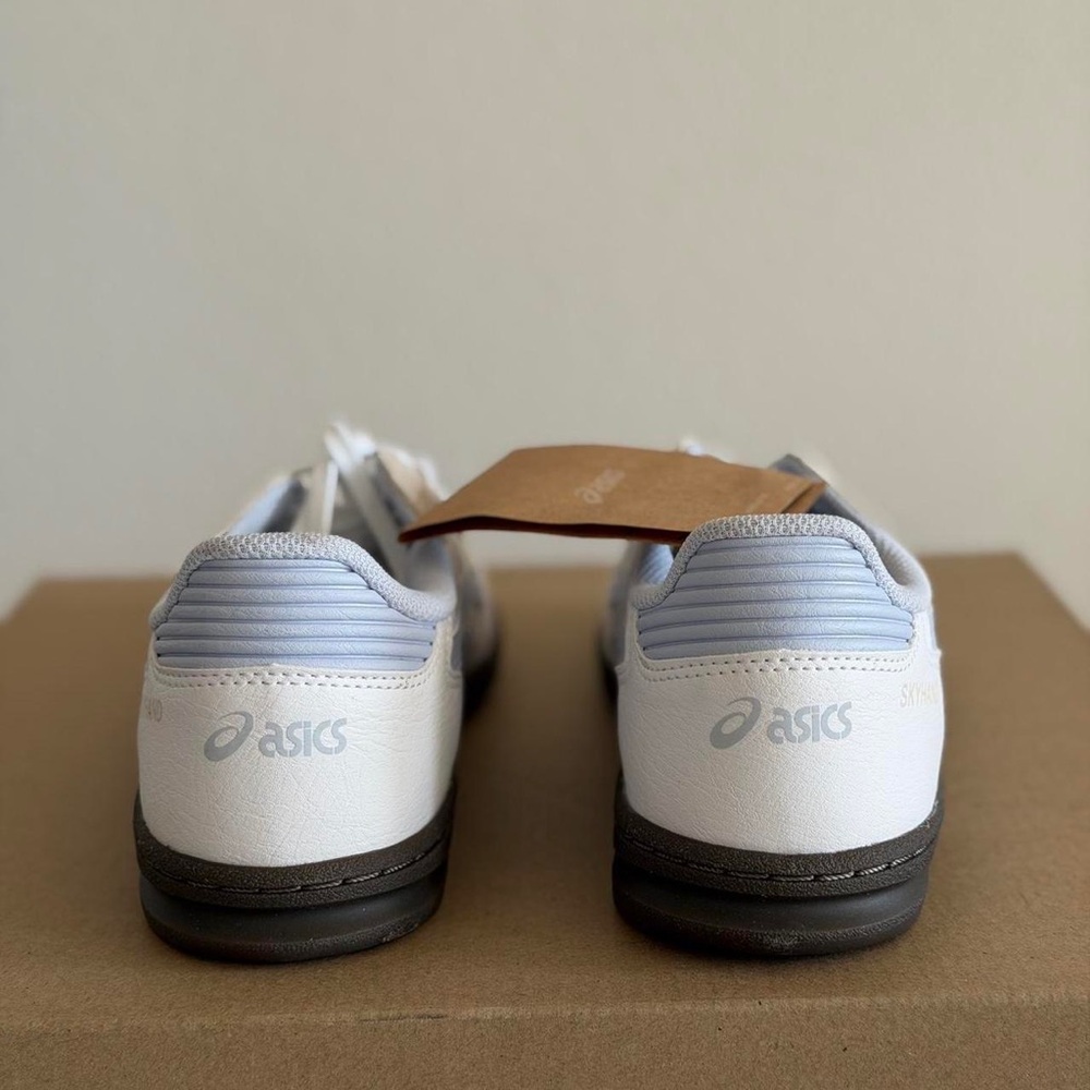Asics Skyhand OG Sneakers in White Blue Fade, Size 6.5 Women / 5 Men - Picture 5 of 10
